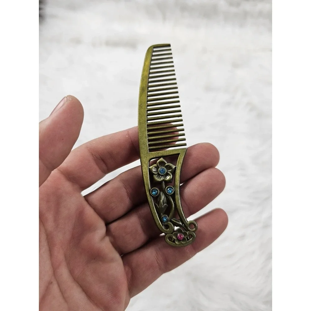 Super Nice Vintage Bejeweled Comb Vanity